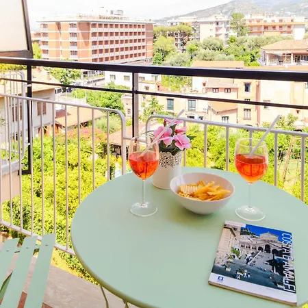 Domus Sirenum - Teles Apartmán *